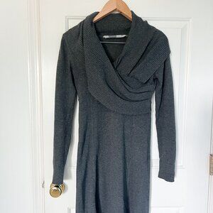 Uber soft and comfy Athelta sweater dress with zip pockets size XS